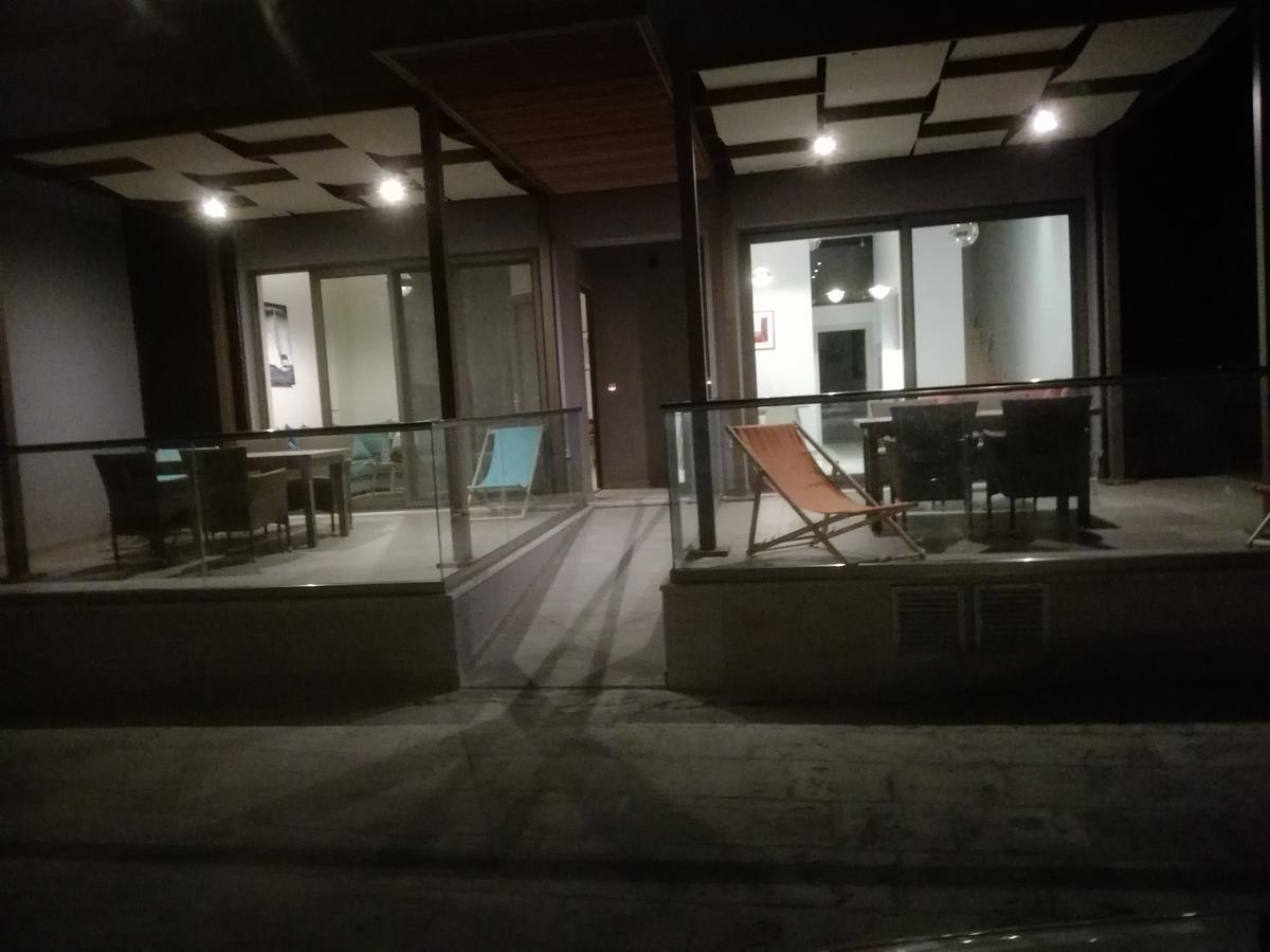 Casa Bella Deluxe Apartments パレオコラ エクステリア 写真
