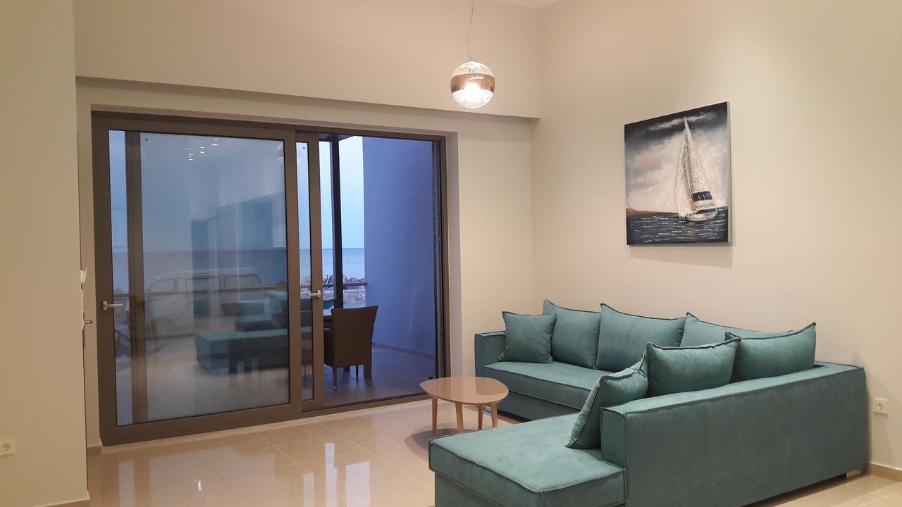 Casa Bella Deluxe Apartments パレオコラ エクステリア 写真
